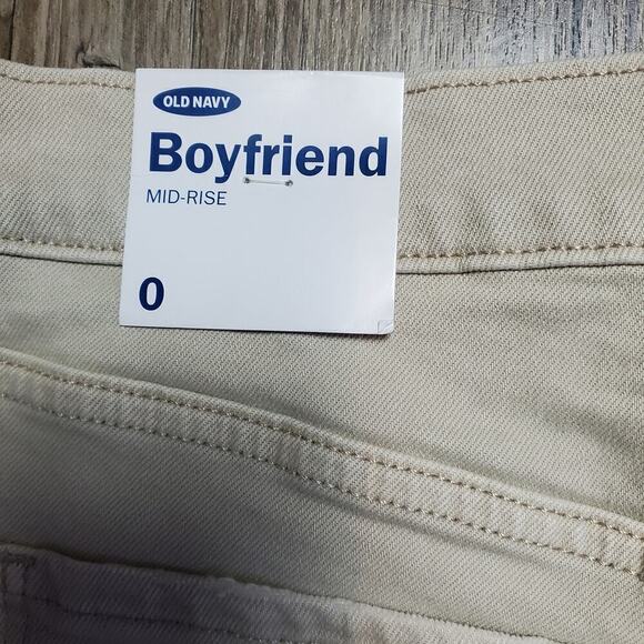 Old Navy Boyfriend Mid-Rise Denim Jean Distress Shorts Size 0 New With Tag - Picture 9 of 10